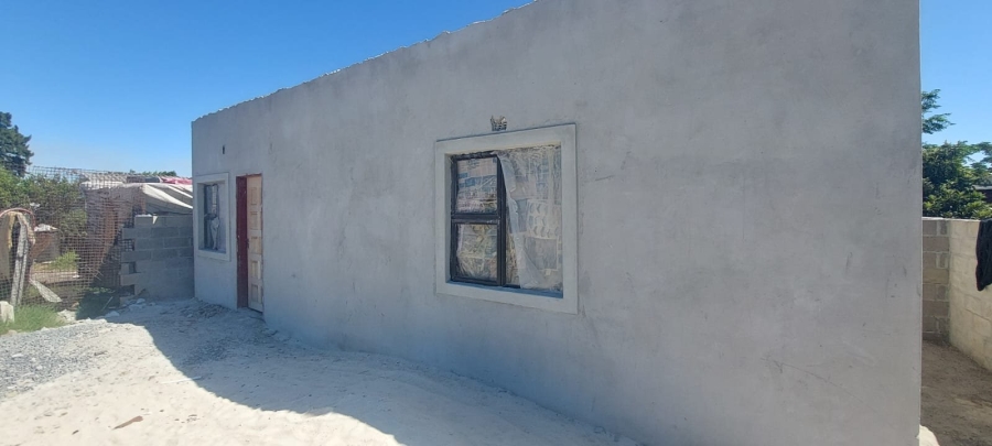 5 Bedroom Property for Sale in Palm Park Western Cape